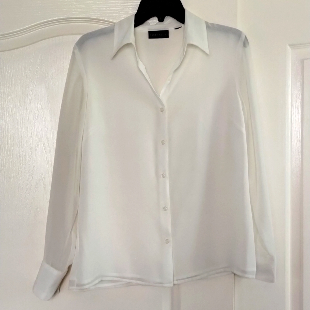 Karen Scott button up white shiny fleck button down top size large